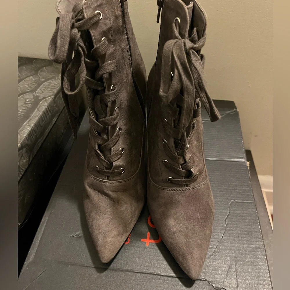 Jinx Bootie - Picture 2 of 6